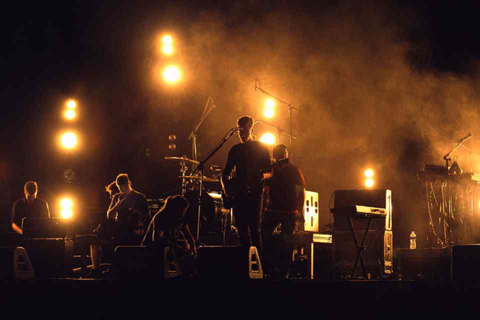 https://www.azfalttv.com/wp-content/uploads/2017/05/inner_band_03.jpg